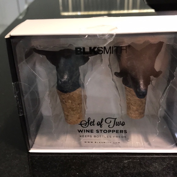 BLKSMITH Other - Gift Box Set of Two Black Bull Wine Stoppers
